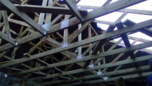 timber_trusses_hip_connection